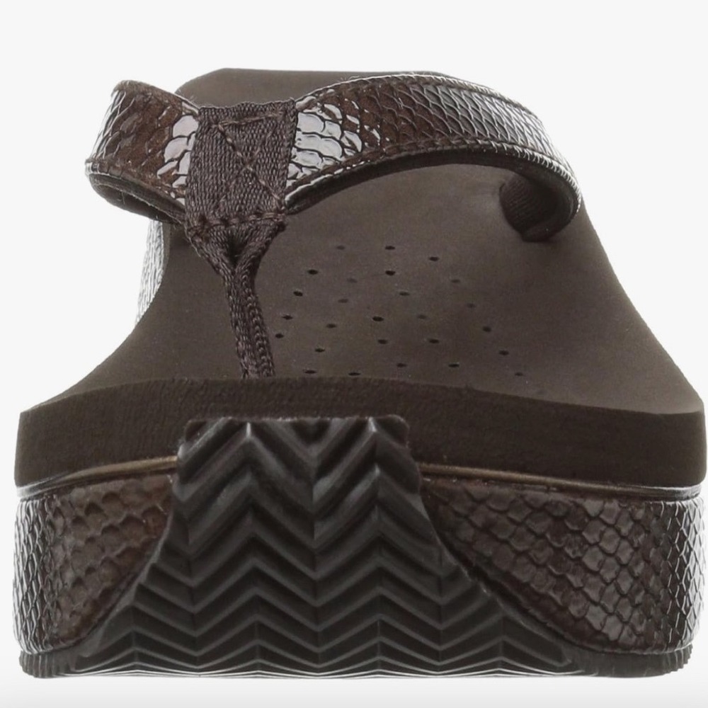 Volatile Womens Digs Wedge Sandal Brown Snakeskin Platform Flip Flop Thong 10 - Picture 2 of 14